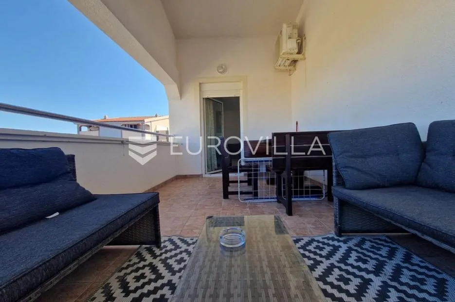 vir, 100m od mora, kuća s 4 apartmana i pogledom na more - slika 49