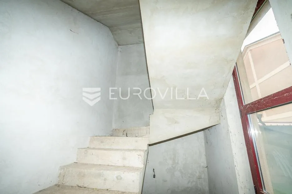 satnica đakovačka, 2 kuće 300 m² i 146 m², odlična investicija - slika 5