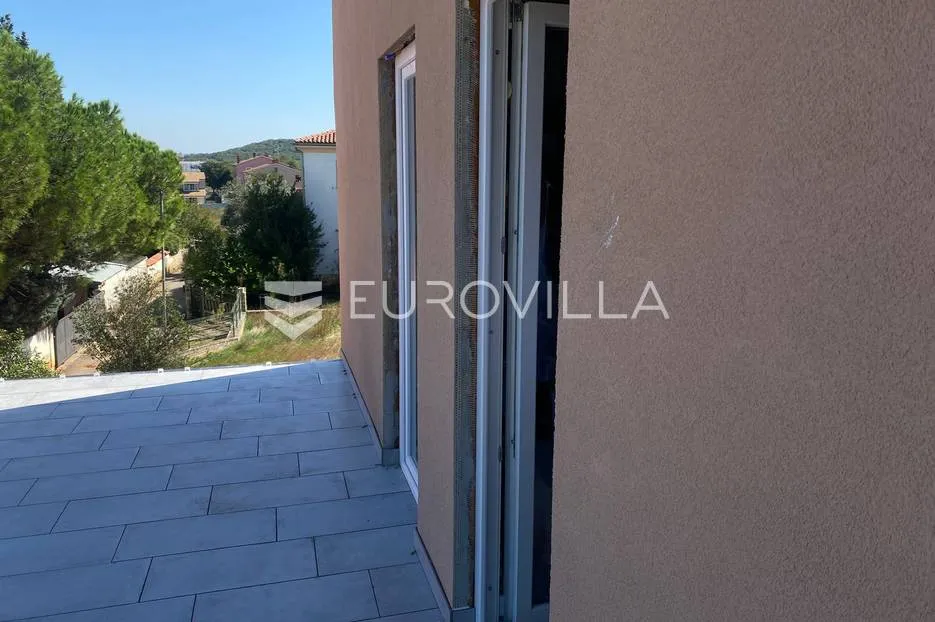 istra, rovinjsko selo, kuća u nizu od 90 m² u mirnom okruženju - slika 16