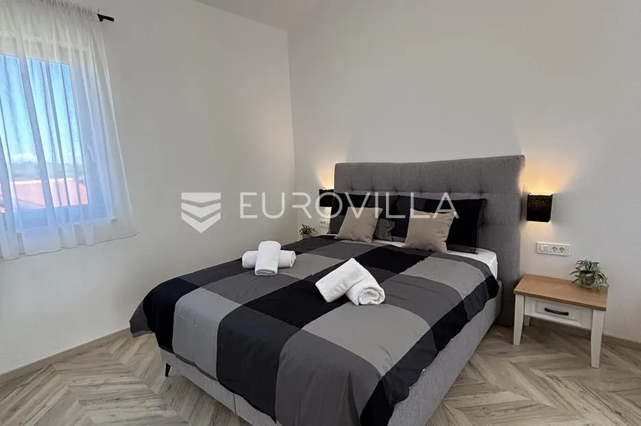 marčana, mutvoran, šarmantna moderna vila s bazenom i vrtom - slika 41