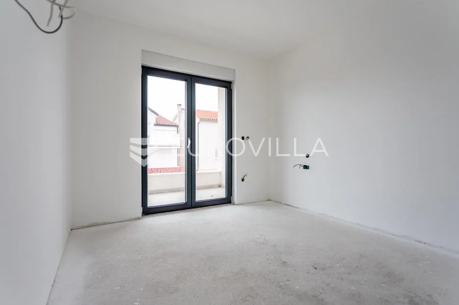 vodice, prostran dvosoban stan, 112,61 m² - slika 8
