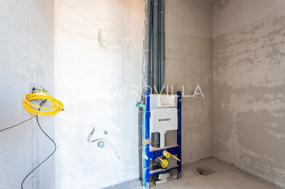 čiovo, okrug gornji, trosoban stan s balkonom i pogledom na more, 88.57 m² - slika 9