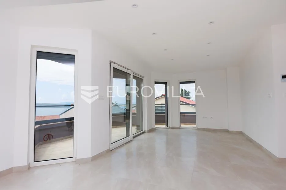 crikvenica, trosoban stan nkp 68 m² s panormaskim pogledom na more - slika 6