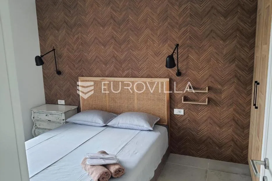 lovran, predivna kuća s tri apartmana 50 m od mora - slika 11
