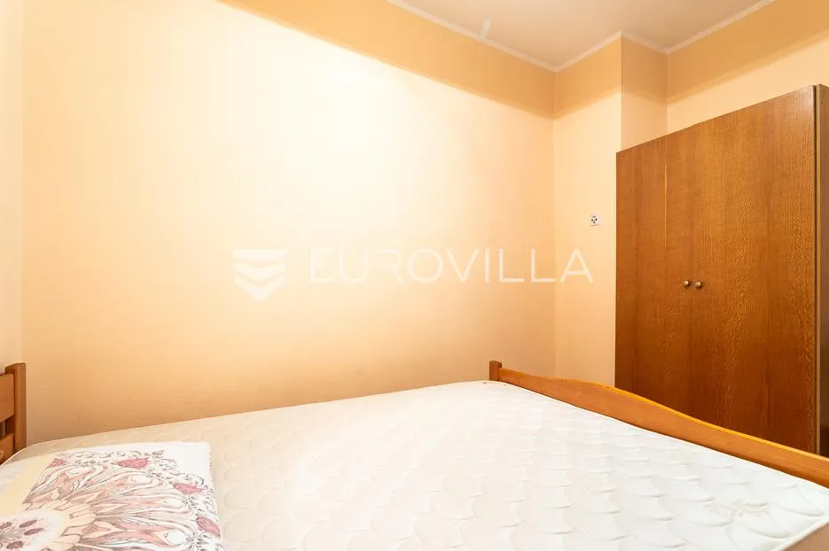 vodice, dvosoban stan na 1. katu i poslovni prostor u prizemlju, 165,52 m² - slika 11