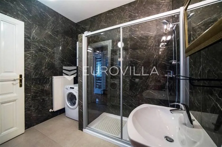 zagreb, centar, luksuzan dvosoban stan površine 65 m² na 50 m od ilice - slika 13