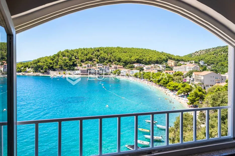 drvenik, makarska rivijera, više apartmanska kuća prvi red do mora - slika 5