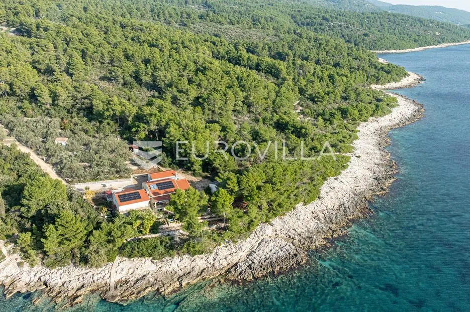 otok korčula, vela luka, građevinsko zemljište uz more - slika 5