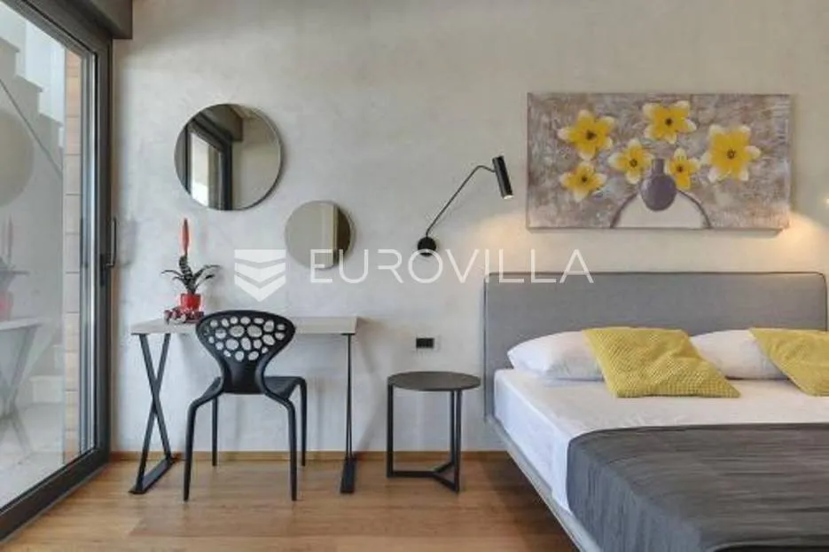 istra, vodnjan vila s pogledom na brijune 499 m2 - velika okućnica - slika 51