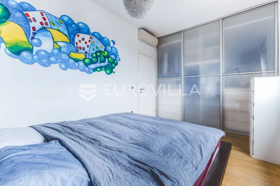 zagreb, medveščak, izvrstan trosoban penthouse! - slika 8