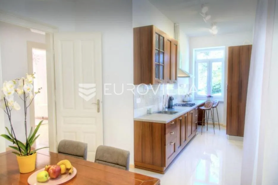 pula, monte zaro: luksuzni trosobni stan 90 m² s garažom u srcu grada - slika 4