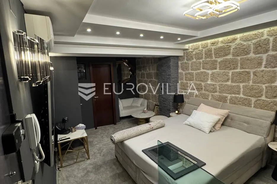 otok pag, pag, moderan apartman u staroj jezgri, 150m od mora - slika 2