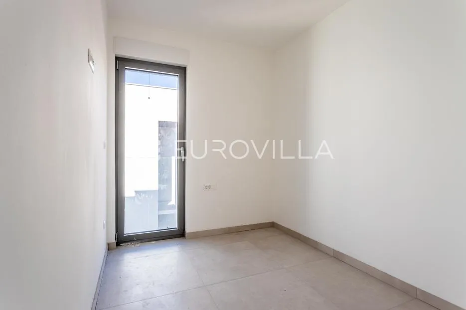 trogir, čiovo, ekskluzivan penthouse s privatnim bazenom - slika 7