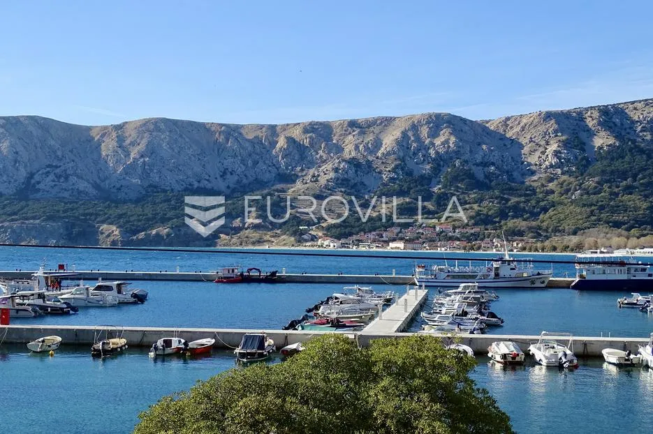 krk, baška, šarmantna "stara ljepotica" od 85 m² na rivi - slika 12