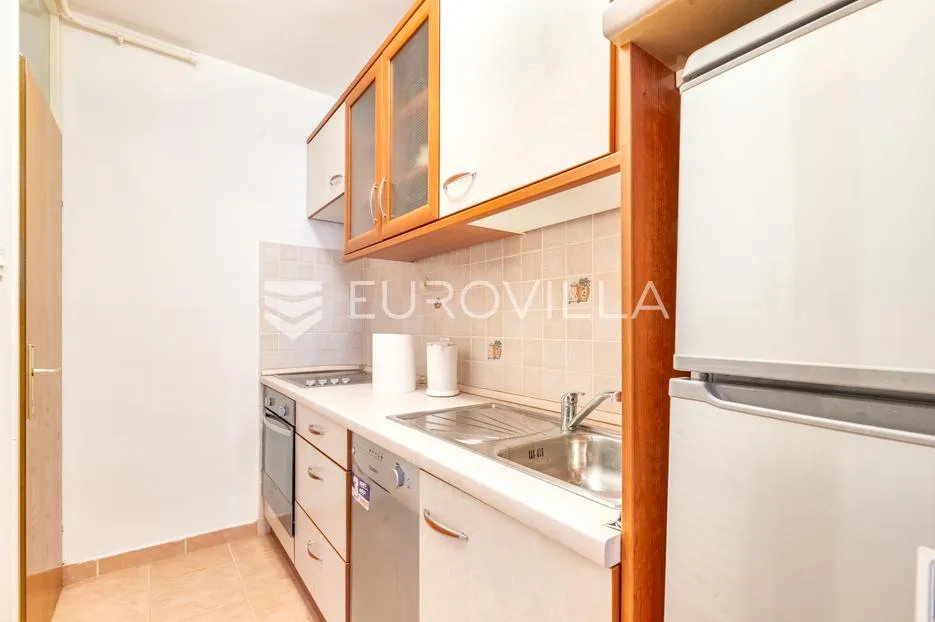 zagreb, pantovčak, dvosoban stan nkp 48 m2 + vpm - slika 16