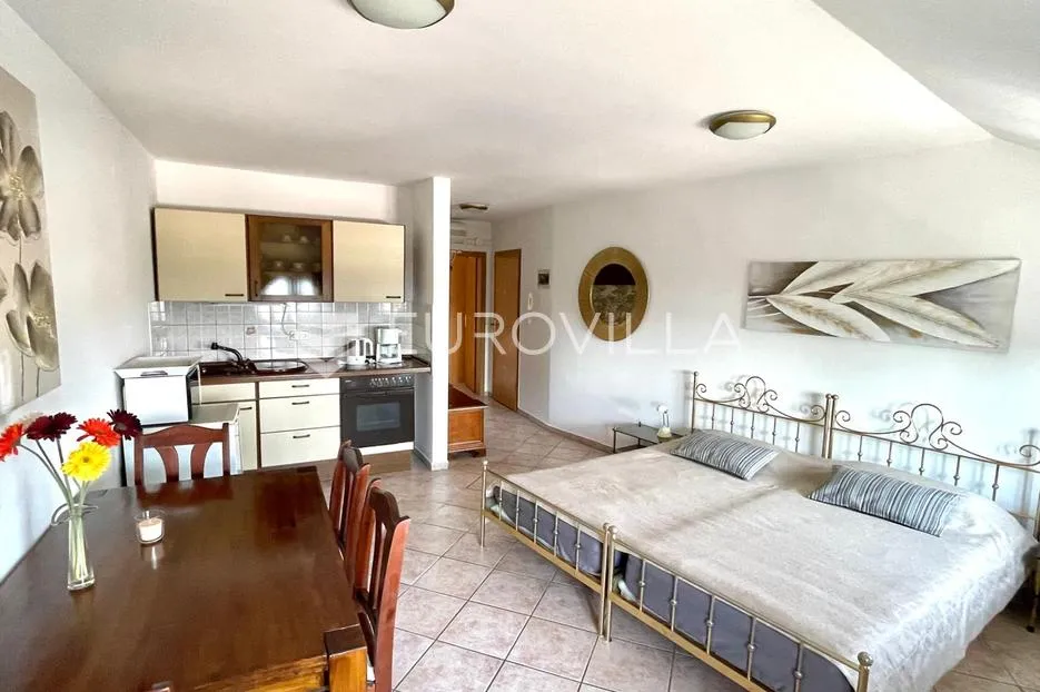 crikvenica, kuća sa 4 apartmana i 2 poslovna prostora, centar, pogled na more - slika 34