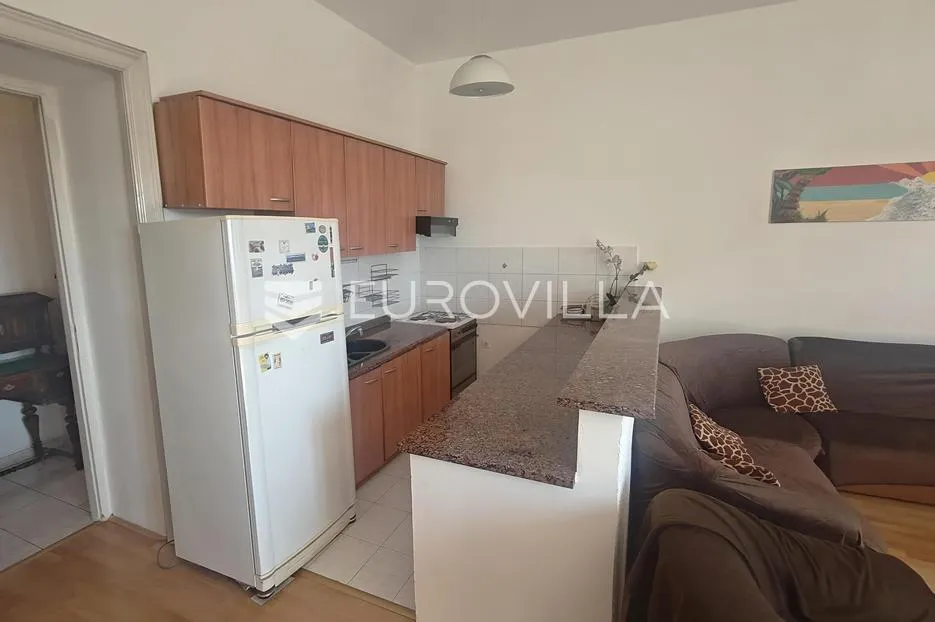 rijeka, centar, komforan četverosoban stan 117 m² s pogledom na more - slika 2