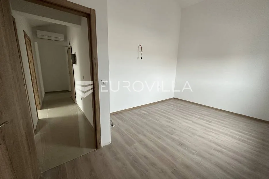 medulin, trosoban stan s pogledom more neto korisne površine od 133 m² - slika 8