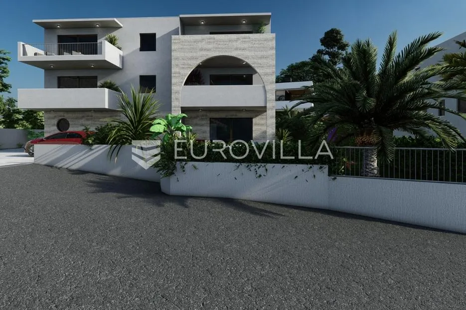 trogir, slatine, drugi red do mora, dvosoban stan na prvom katu površine 65 m², s5 - slika 7