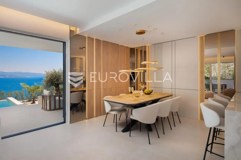 opatija, luksuzan četverosoban stan s privatnim bazenom 220,92 m² - slika 19
