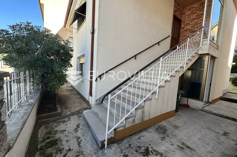 istra, pula - dvojna kuća nkp 150 m2 u neposrednom centru grada - slika 4