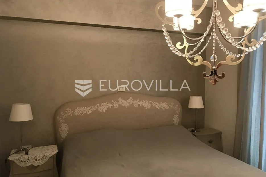 istra, rovinj, luksuzni penthouse nkp 186m2 na super lokaciji s dva garažna mjesta - slika 11
