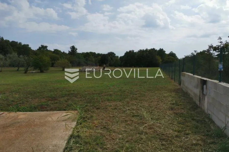 rovinj, poljoprivredno zemljište veličine 4798 m2 sa upisanim objektima - slika 6