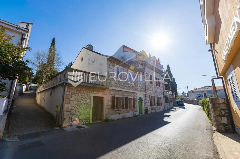 selce, centar, građevinsko zemljište 727 m² na izuzetnoj lokaciji, samo 30 m od mora - slika 8