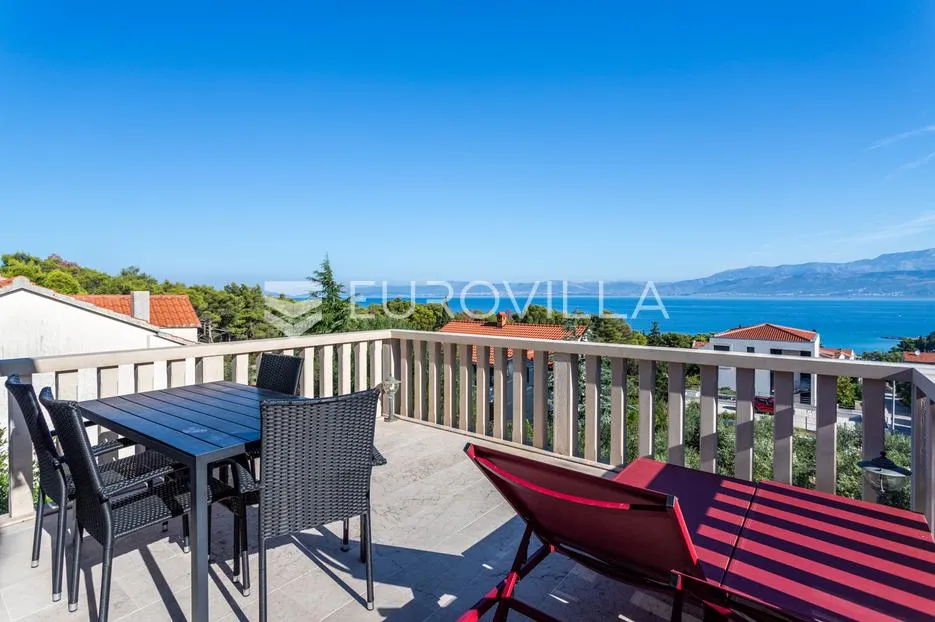 brač, supetar, kuća ukupne površine 372 m² na zemljištu površine 411 m² - slika 26
