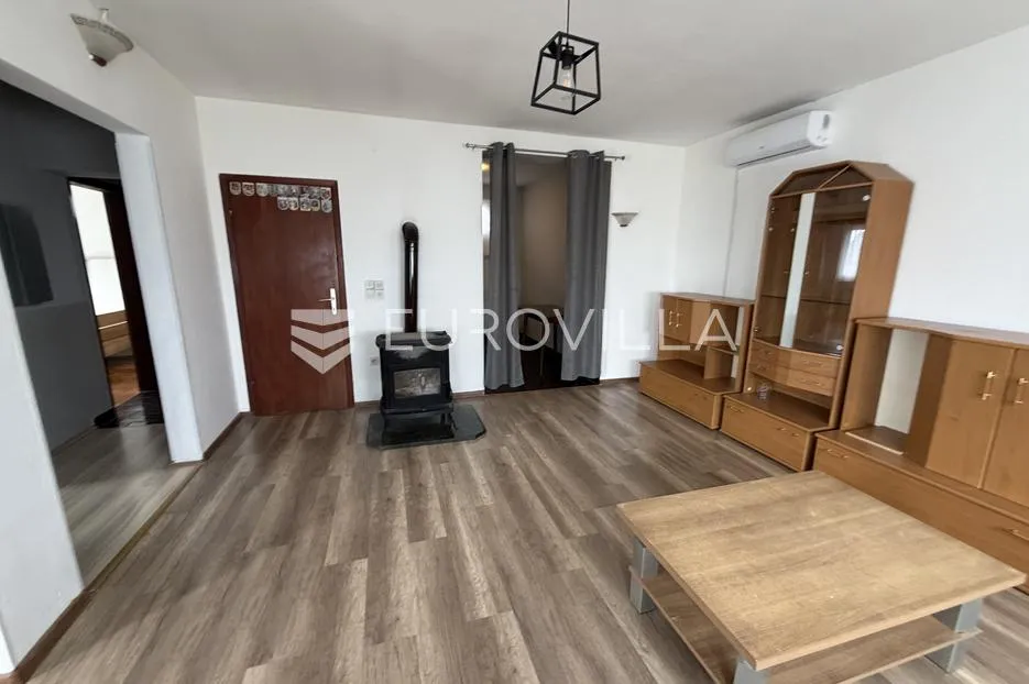 mandićevac, prostrana kuća 90 m² na zemljištu od 1608 m² - slika 22