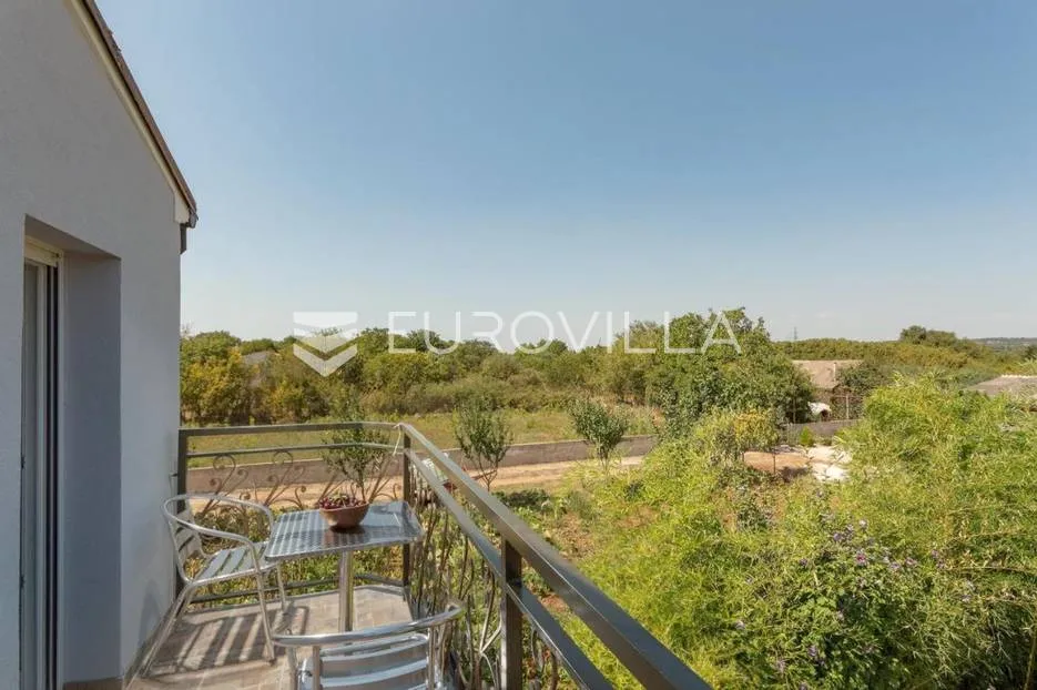 pula, apartmanska kuća na izoliranoj lokaciji - slika 20