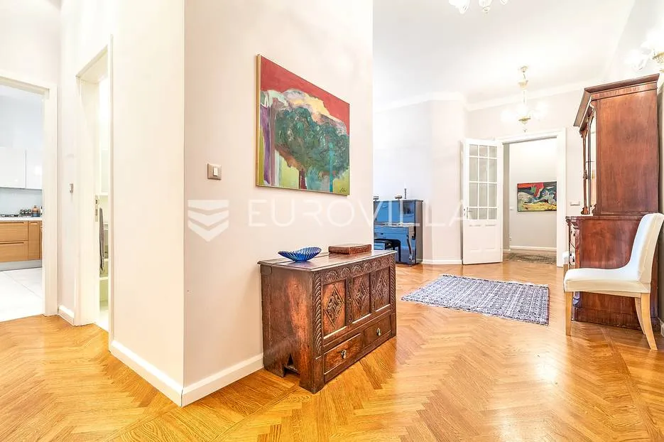 zrinjevac prekrasan četverosoban stan 200 m² za najam - slika 12