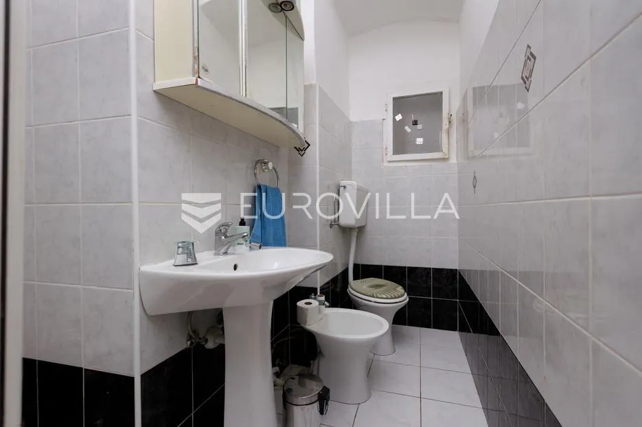 opatija, volosko, četverosoban stan 106 m², 70m od mora - slika 4