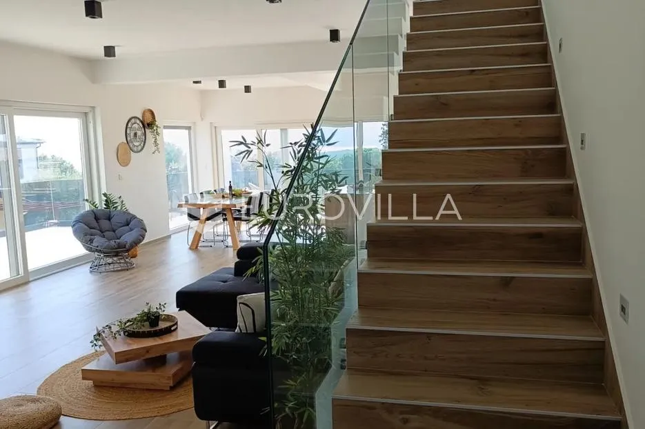 medulin, pomer, prekrasna villa s wellnessom 195 m² s pogledom na more, 150 m od mora - slika 9
