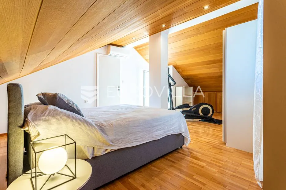 split, bol, moderan penthouse, 4 spavaće sobe - slika 26