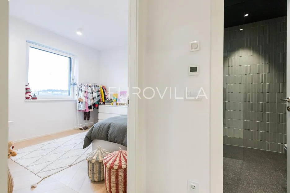 zagreb, vmd heinzelova, luksuzan četverosoban stan 120 m² - slika 27