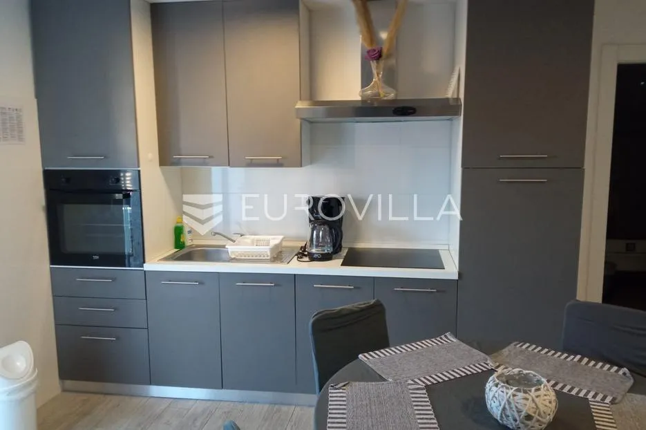 istra, vabriga, dugoročni najam stana s dvije spavaće sobe 55 m² - slika 1