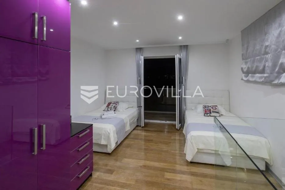 rogoznica, kuća s bazenom i pogledom na more, 352 m² - slika 15
