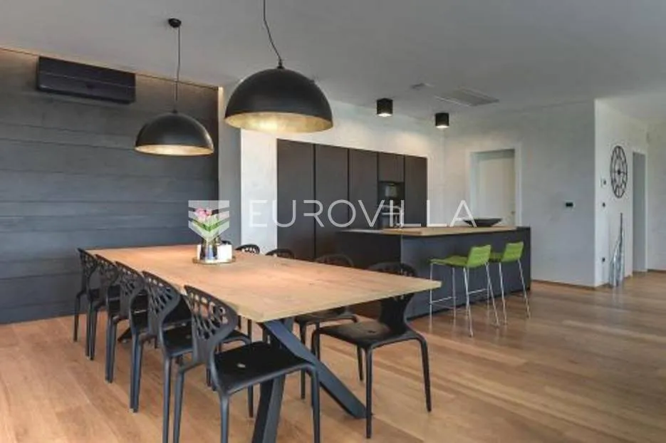 istra, vodnjan vila s pogledom na brijune 499 m2 - velika okućnica - slika 22