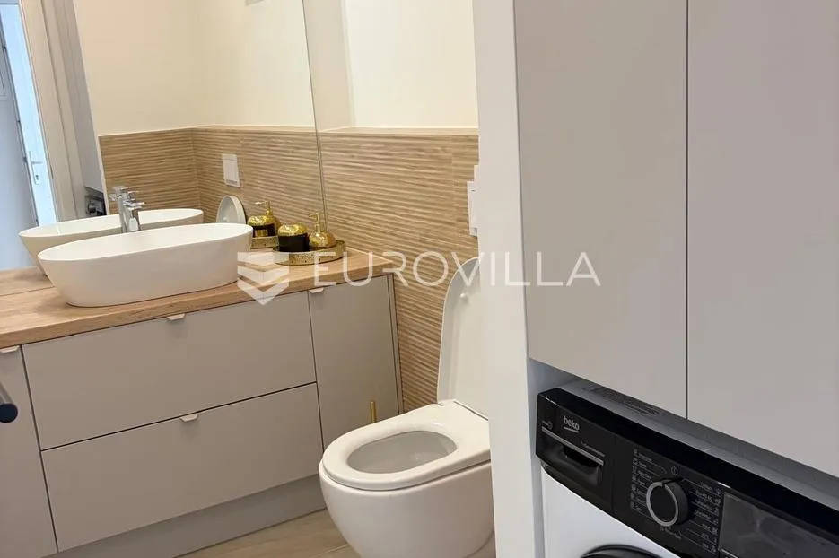 kaštel novi, novouređen dvosobna stan - slika 14
