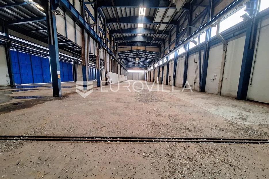Gospić, proizvodna hala 3800 m², višenamjenska mogućnost - Lički Osik, Gospić