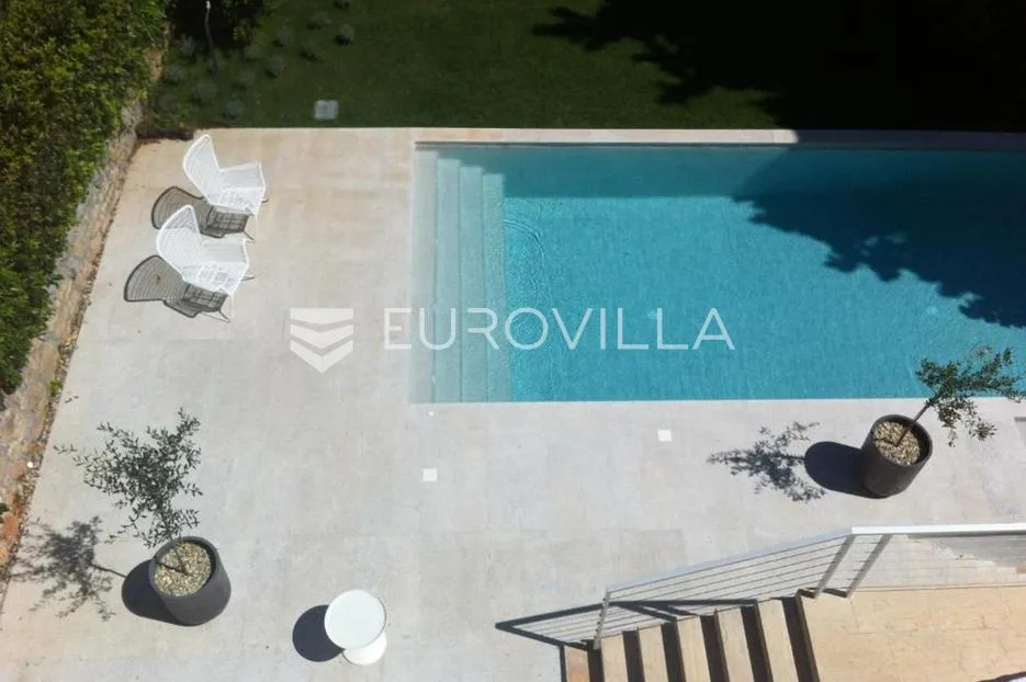istra, rovinj, dugoročni najam vile 250m2 s bazenom s 5 spavaćih soba na 200 metara od mora - slika 31
