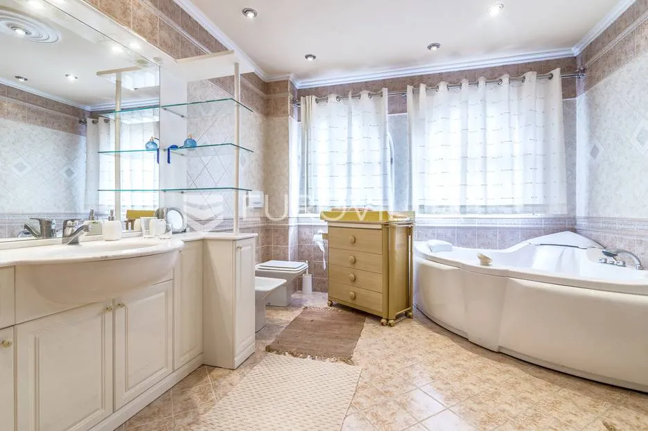 zagreb, gračani luksuzno obiteljsko imanje, vila 810 m² na zemljištu 3.965 m² - slika 25