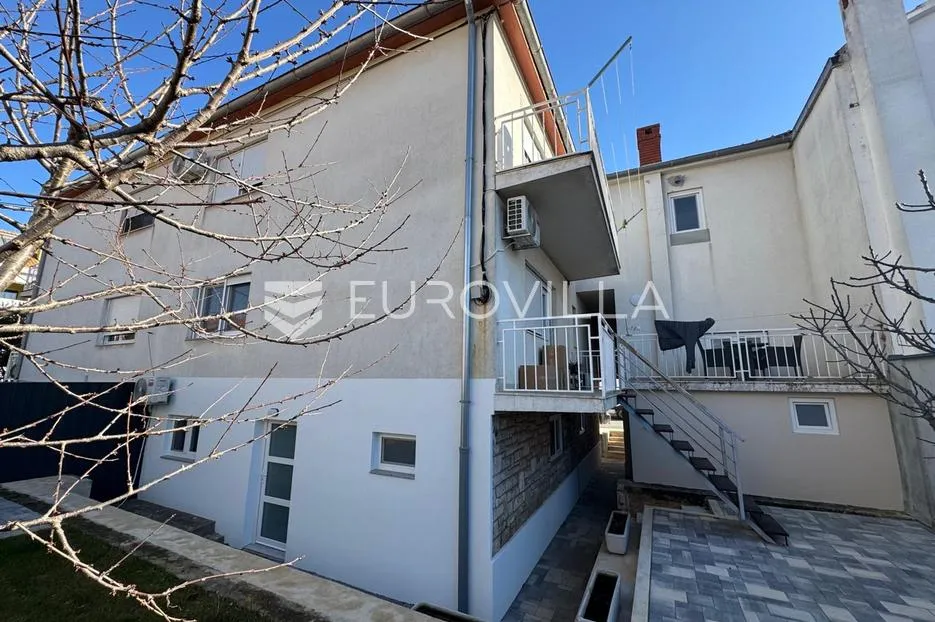 zadar, borik, kuća u nizu s 5 stambenih jedinica - slika 21