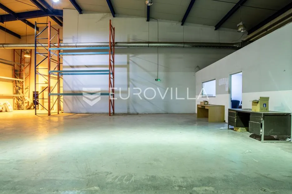 dugopolje, gospodarska zona, distribucijsko skladišni objekt ukupne površine 4.100 m² - slika 13