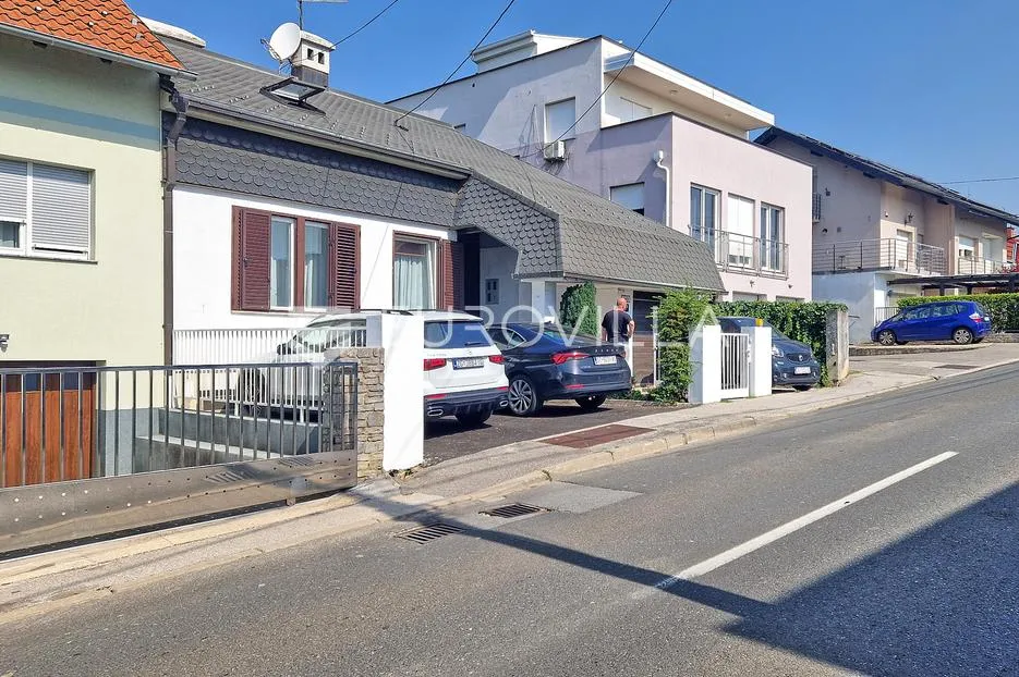 zagreb, sveti duh, komforan četverosoban stan, 228.18 m² s prekrasnim pogledom - slika 14