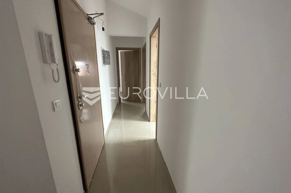 medulin, trosoban stan s pogledom more neto korisne površine od 133 m² - slika 2