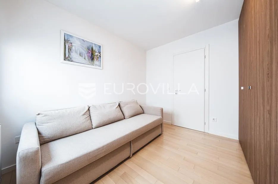 zagreb, kajzerica, prvi najam, moderan trosoban stan 75 m² - slika 13