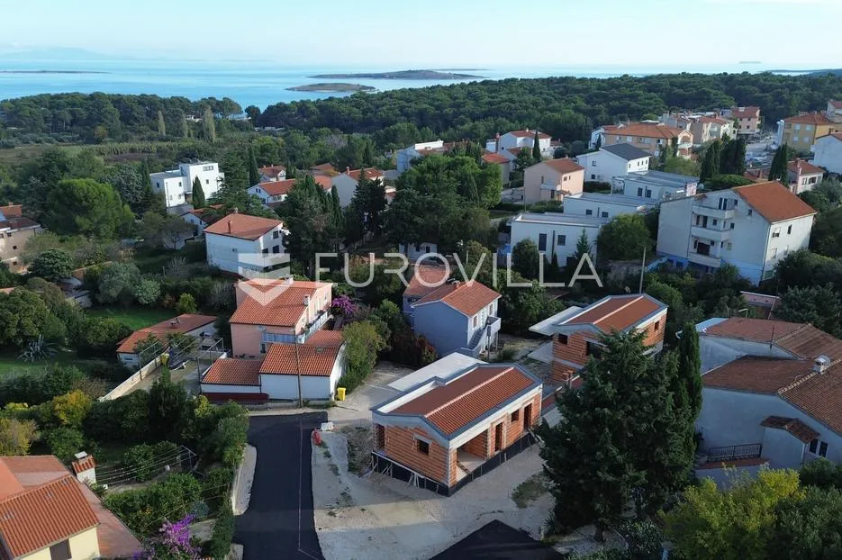 medulin, premantura, dvojne vile s potencijalom i direktnim pogledom na more - slika 21