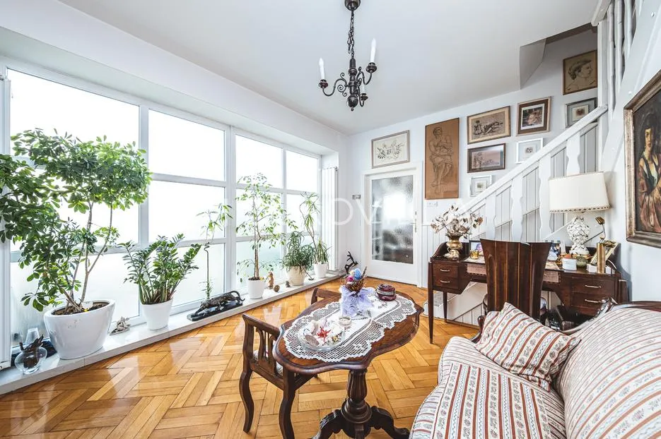 zagreb, pantovčak, prostrana obiteljska kuća 400 m² na parceli 735 m², prekrasan pogled - slika 38